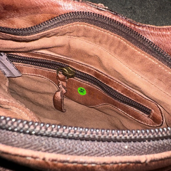 Beautiful Delilah style Bed Stu teak brown crossbody handbag used once - Picture 7 of 8